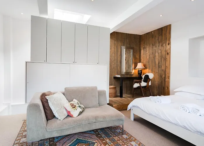 House Of Arts - City Centre Apartment